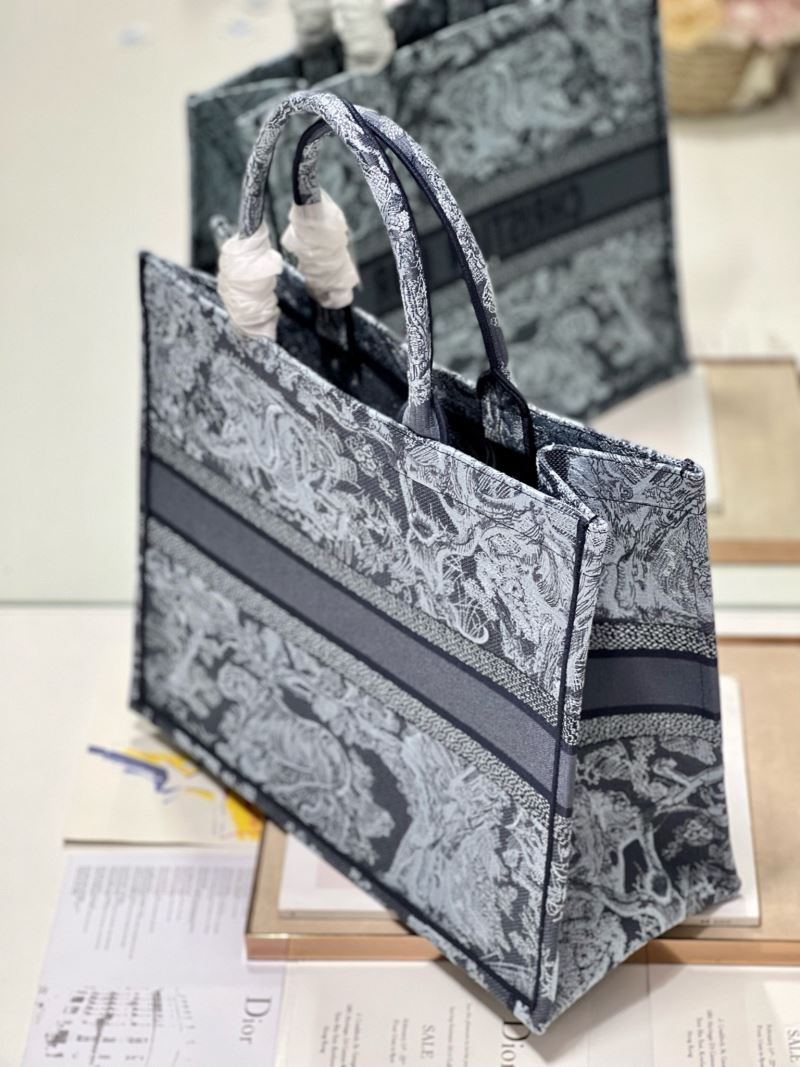 Christian Dior Shopping Bags